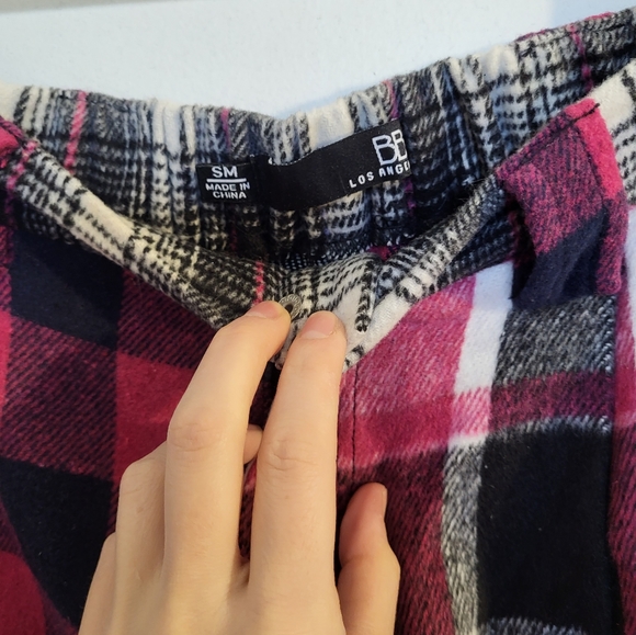 Hot Topic Pink and Black Checkered Plaid Joggers - Picture 2 of 3